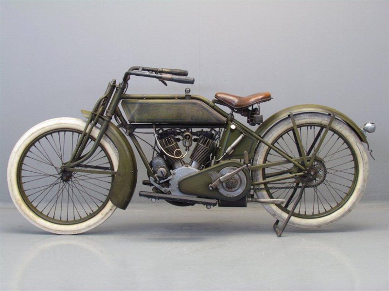 Старинный мотоцикл Thor Model U 1916