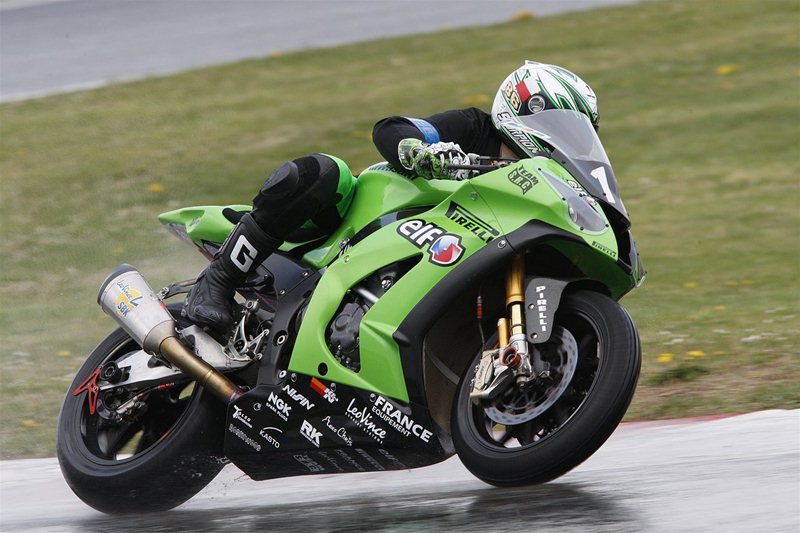 Kawasaki SRC выиграли 24-часовую гонку Bol d&#39;Or 2012