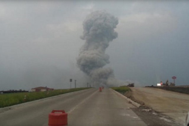 Трагедия в США -Мощный взрыв на заводе в Техасе