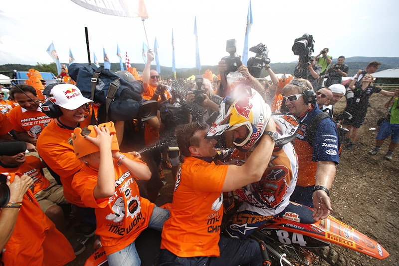 Джеффри Херлингс выиграл чемпионат мира MX2 2013