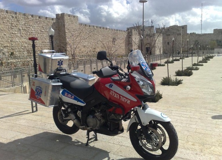United Hatzalah - скорая помощь на мотоциклах и скутерах