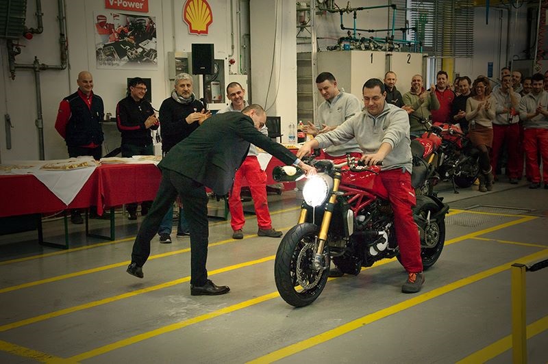 Ducati отпраздновали выпуск первого мотоцикла Ducati Monster 1200