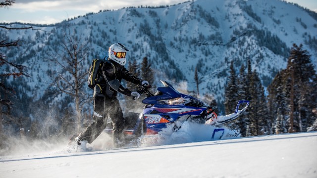 Новый снегоход Yamaha SR Viper M-TX 2015