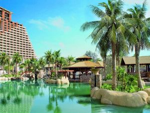 Таиланд: первый тематический отель страны погружает в «Затерянный мир» Конан Дойля