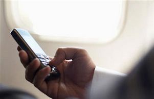 Авиапассажиры против мобильной связи на борту