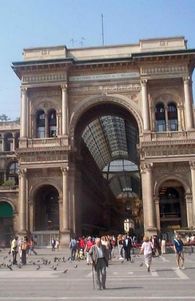 Италия: въезд в центр Милана стал платным