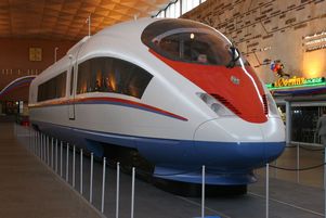 На новом скоростном поезде Киев-Москва можно доехать за Девять часов