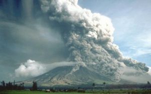 На Филиппинах зафиксировано извержение вулкана