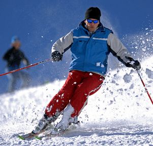 Горные лыжи безопаснее сноуборда