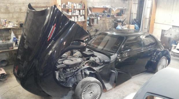 ТопЖыр: Житель Запорожья из груды металла создал уникальный BMW