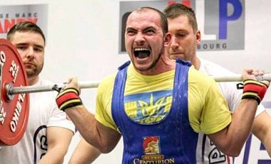 Украинский пауэрлифтер завоевал три медали на чемпионате Европы