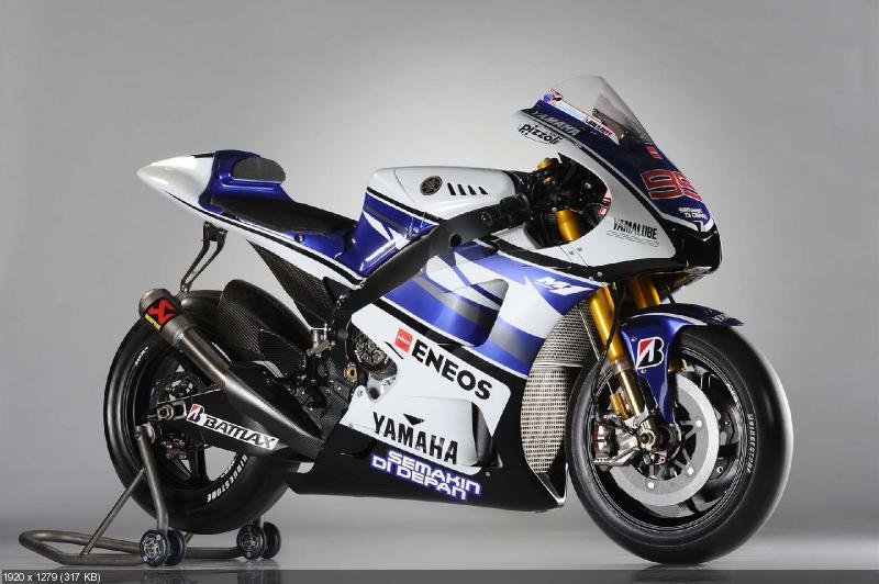 Гоночный мотоцикл Yamaha YZR-M1 2012